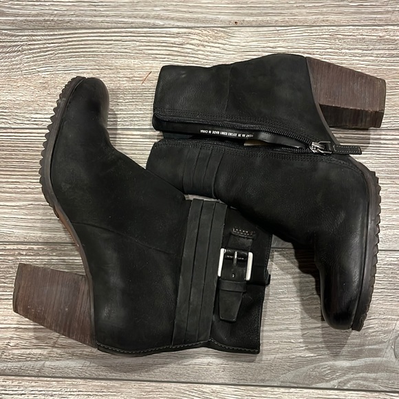 Warm winter boots - Picture 1 of 5